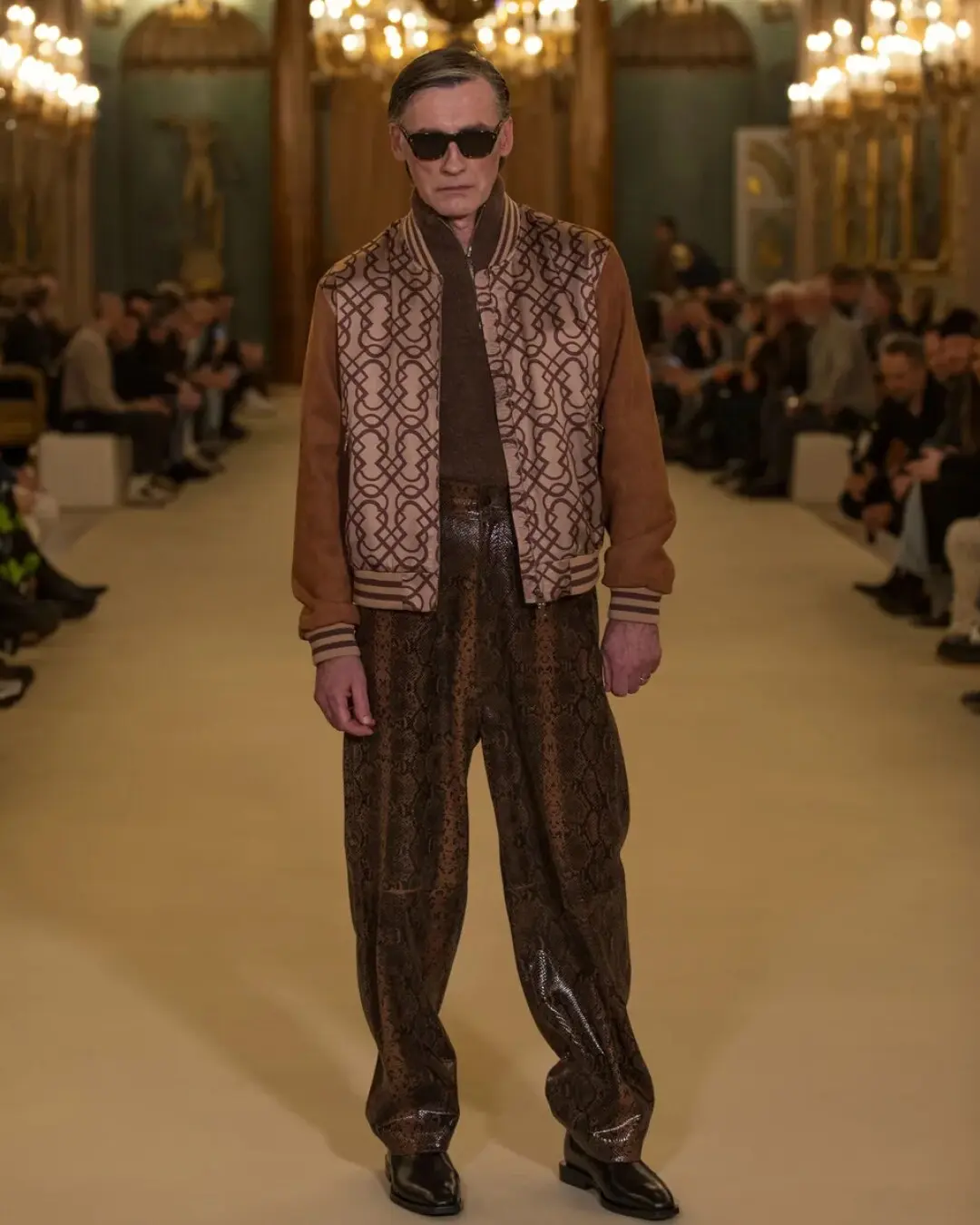 Baldessarini Runway-Look mit gemustertem Blouson
